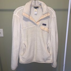 Patagonia- White/Cream pullover (Medium)